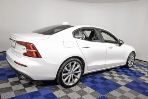 More photos of 2019 Volvo S60 T6 Momentum at Apple Sport Imports, TX