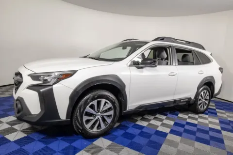 White 2024 Subaru Outback Premium for sale in Austin, TX
