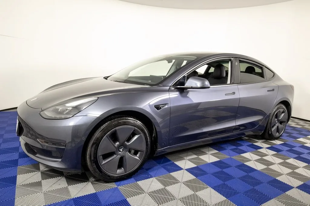 Silver 2022 Tesla Model 3 for sale in Austin, TX