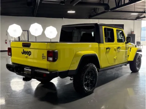 More photos of 2023 Jeep Gladiator Willys Pickup 4D 5 ft at Quantum Auto Sales - Garden Grove, CA