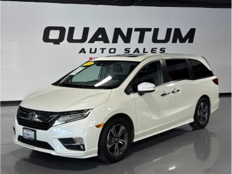 White 2019 Honda Odyssey Touring Minivan 4D for sale in Garden Grove, CA