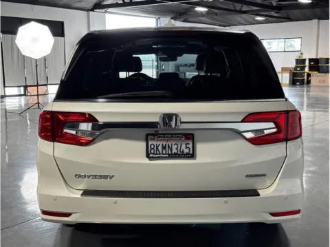 More photos of 2019 Honda Odyssey Touring Minivan 4D at Quantum Auto Sales - Garden Grove, CA