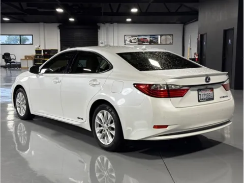 Another view of 2014 Lexus ES 300h Sedan 4D for sale in Garden Grove, CA at Quantum Auto Sales - Garden Grove