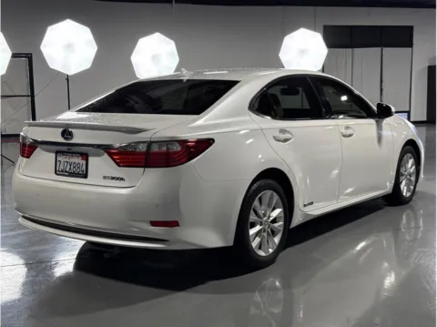 More photos of 2014 Lexus ES 300h Sedan 4D at Quantum Auto Sales - Garden Grove, CA