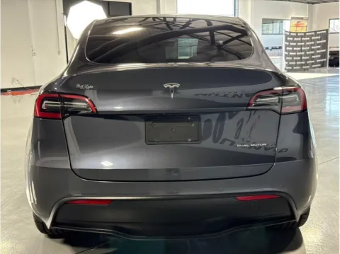 More photos of 2022 Tesla Model Y Long Range Sport Utility 4D at Quantum Auto Sales - Garden Grove, CA