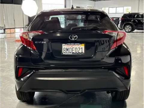 More photos of 2019 Toyota C-HR LE Sport Utility 4D at Quantum Auto Sales - Garden Grove, CA