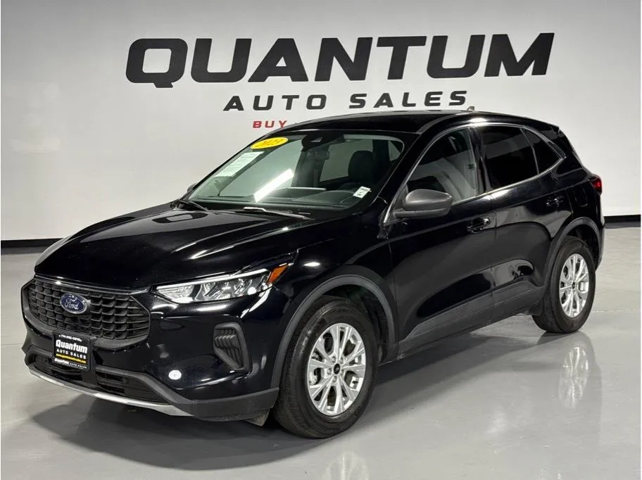 Black 2023 Ford Escape Active Sport Utility 4D for sale in Garden Grove, CA