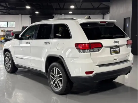 Another view of 2022 Jeep Grand Cherokee Limited Sport Utility 4D for sale in Garden Grove, CA at Quantum Auto Sales - Garden Grove