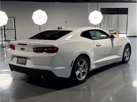 More photos of 2020 Chevrolet Camaro LT Coupe 2D at Quantum Auto Sales - Garden Grove, CA