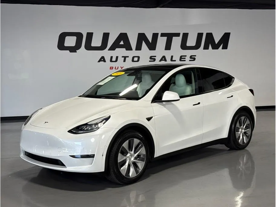 White 2021 Tesla Model Y Long Range Sport Utility 4D for sale in Garden Grove, CA