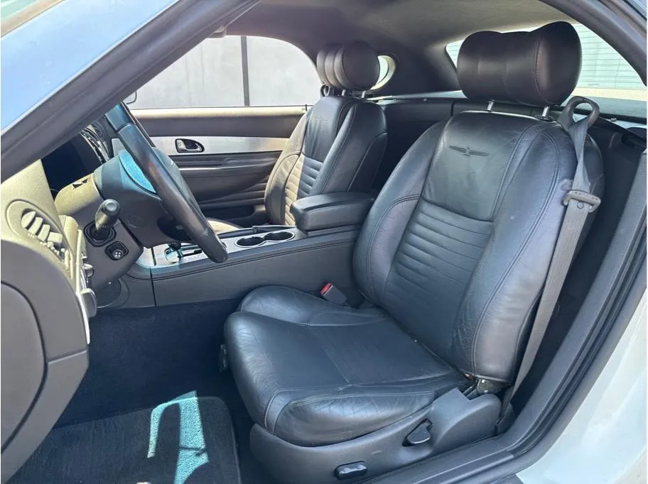 2002 Ford Thunderbird photo 12