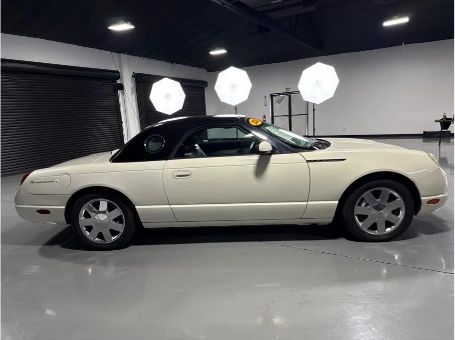 2002 Ford Thunderbird photo 14