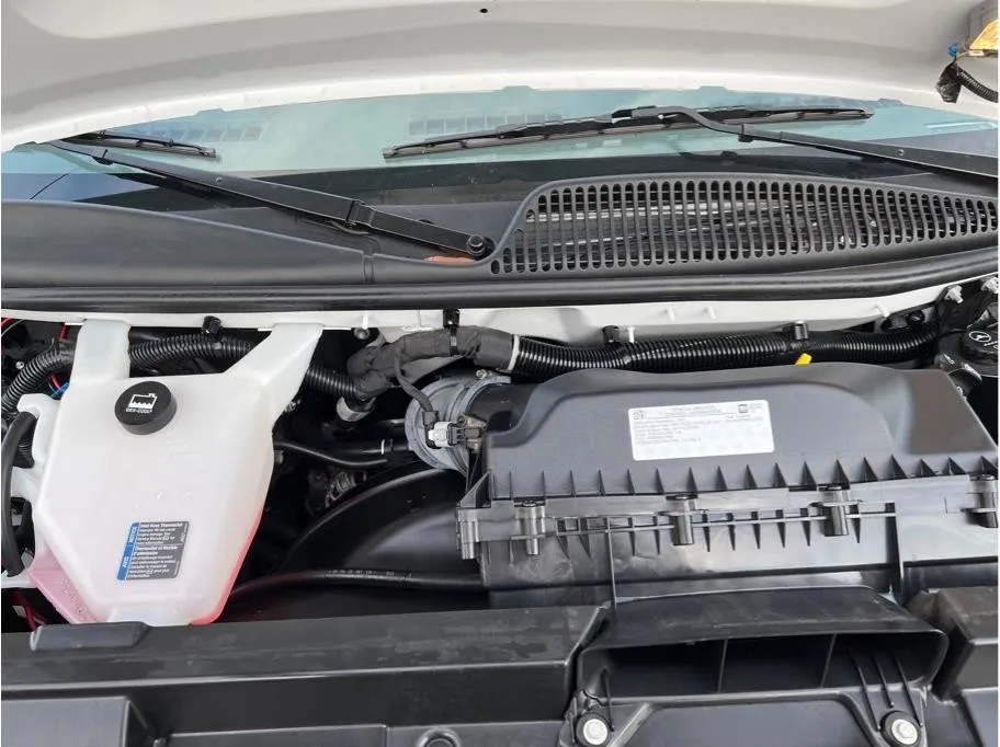 2023 Chevrolet Express 2500 Cargo Van photo 5