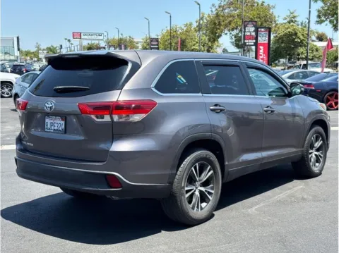 More photos of 2019 Toyota Highlander LE Sport Utility 4D at Quantum Auto Sales - Garden Grove, CA