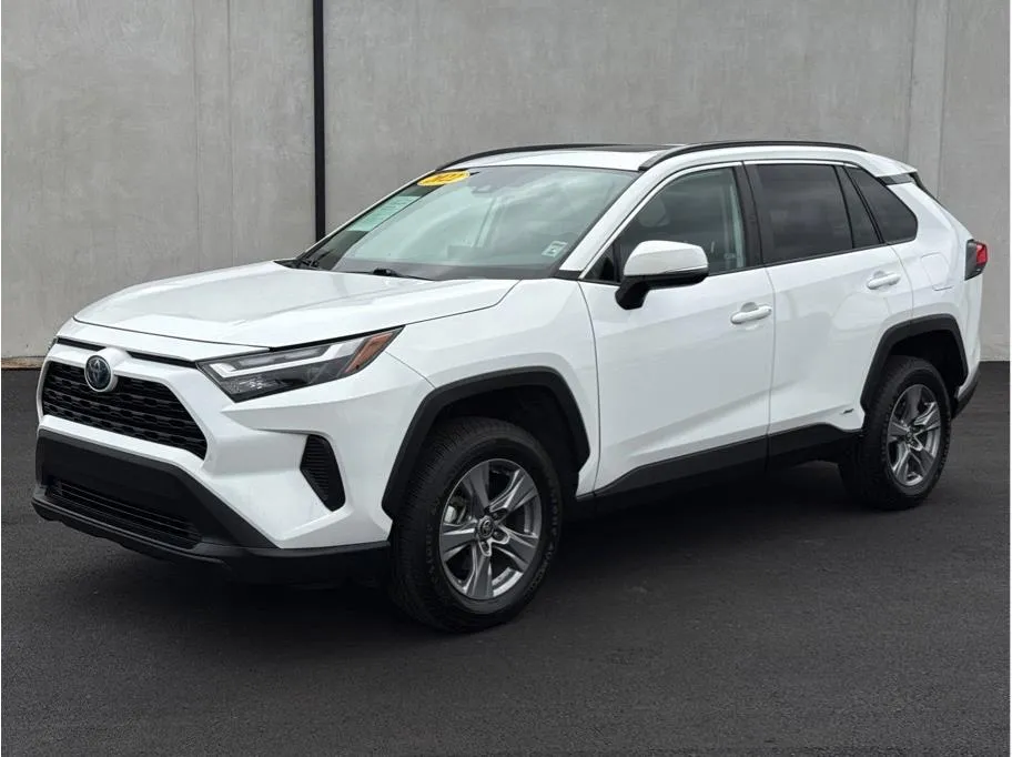 White 2022 Toyota RAV4 Hybrid XLE Sport Utility 4D for sale in Garden Grove, CA