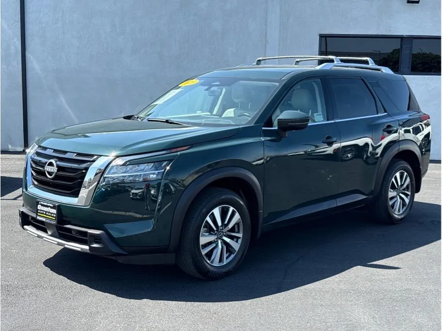 Green 2023 Nissan Pathfinder SL Sport Utility 4D for sale in Garden Grove, CA