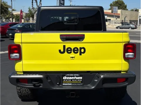 More photos of 2023 Jeep Gladiator Sport S Pickup 4D 5 ft at Quantum Auto Sales - Garden Grove, CA
