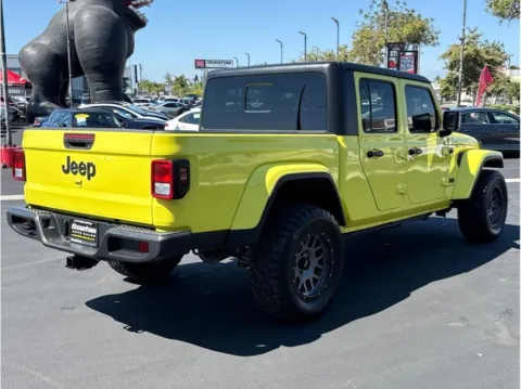 More photos of 2023 Jeep Gladiator Sport S Pickup 4D 5 ft at Quantum Auto Sales - Garden Grove, CA