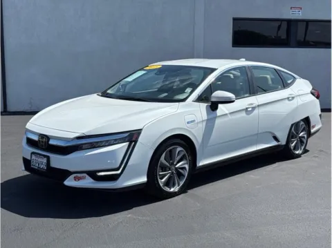 White 2018 Honda Clarity Plug-in Hybrid Touring Sedan 4D for sale in Garden Grove, CA