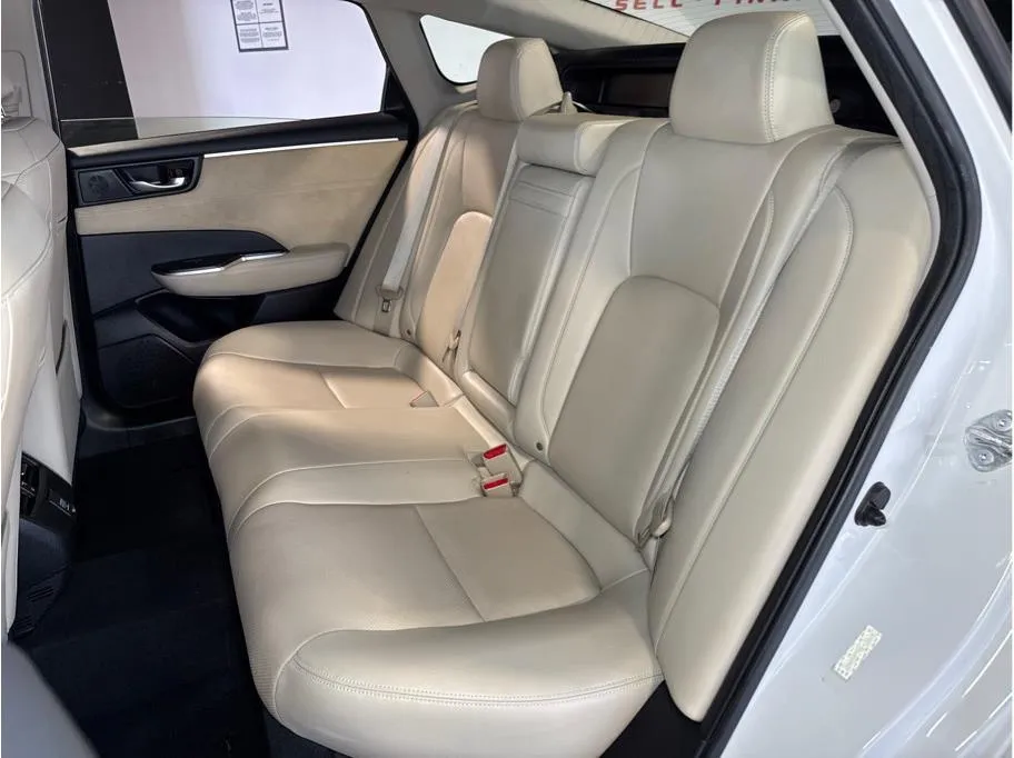 2018 Honda Clarity Plug-In Hybrid Touring photo 10