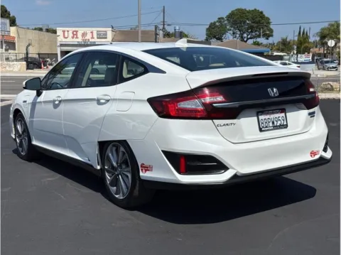 Another view of 2018 Honda Clarity Plug-in Hybrid Touring Sedan 4D for sale in Garden Grove, CA at Quantum Auto Sales - Garden Grove