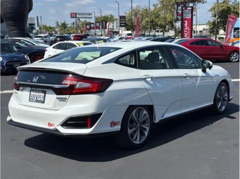 More photos of 2018 Honda Clarity Plug-in Hybrid Touring Sedan 4D at Quantum Auto Sales - Garden Grove, CA