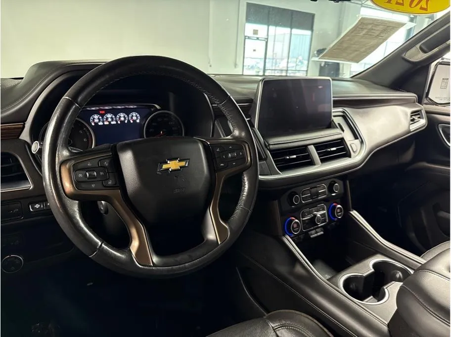 2021 Chevrolet Suburban High Country photo 5
