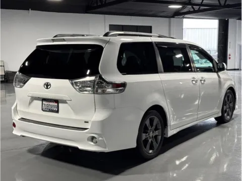 More photos of 2016 Toyota Sienna SE Premium Minivan 4D at Quantum Auto Sales - Garden Grove, CA