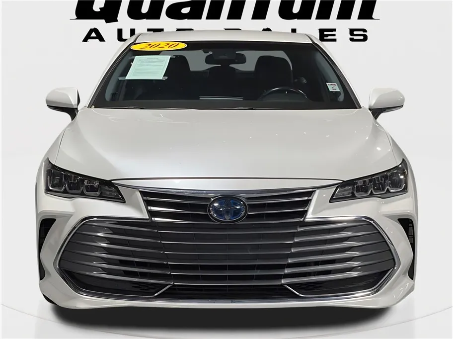 2020 Toyota Avalon Hybrid XLE photo 10