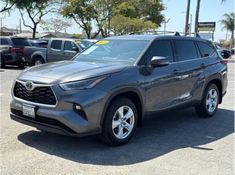 Gray 2022 Toyota Highlander LE Sport Utility 4D for sale in Garden Grove, CA