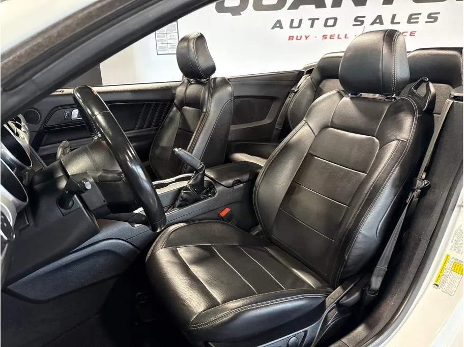 2022 Ford Mustang EcoBoost Premium Convertible photo 13