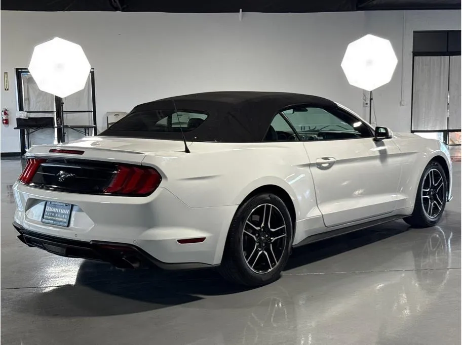 2022 Ford Mustang EcoBoost Premium Convertible photo 8