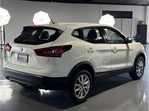 More photos of 2021 Nissan Rogue Sport S Sport Utility 4D at Quantum Auto Sales - Garden Grove, CA