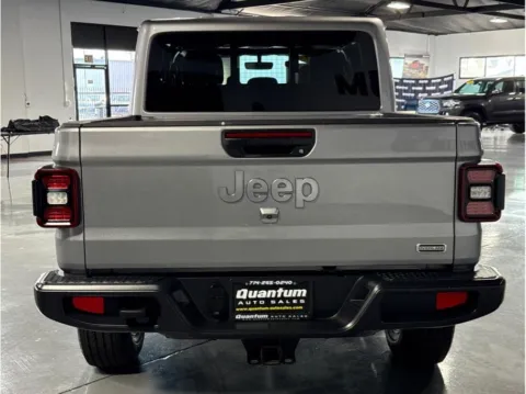 More photos of 2021 Jeep Gladiator Overland Pickup 4D 5 ft at Quantum Auto Sales - Garden Grove, CA