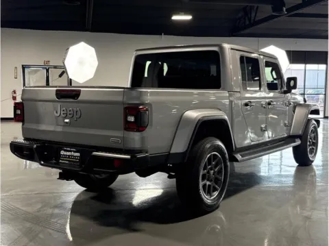 More photos of 2021 Jeep Gladiator Overland Pickup 4D 5 ft at Quantum Auto Sales - Garden Grove, CA