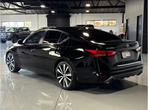 Another view of 2022 Nissan Altima 2.5 SR Sedan 4D for sale in Garden Grove, CA at Quantum Auto Sales - Garden Grove