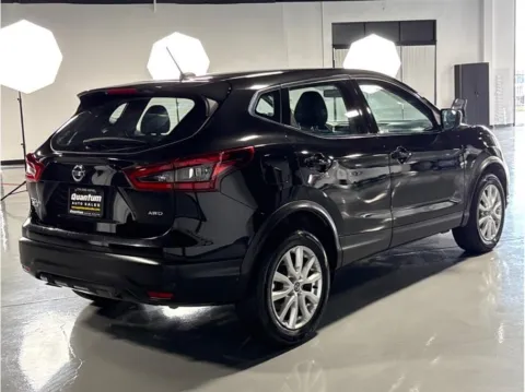 More photos of 2021 Nissan Rogue Sport S Sport Utility 4D at Quantum Auto Sales - Garden Grove, CA