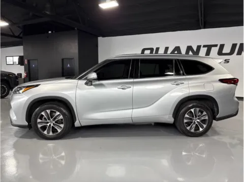 Photos of 2020 Toyota Highlander XLE Sport Utility 4D for sale in Garden Grove, CA at Quantum Auto Sales - Garden Grove