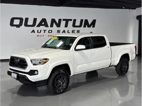 White 2018 Toyota Tacoma Double Cab SR5 Pickup 4D 6 ft for sale in Garden Grove, CA