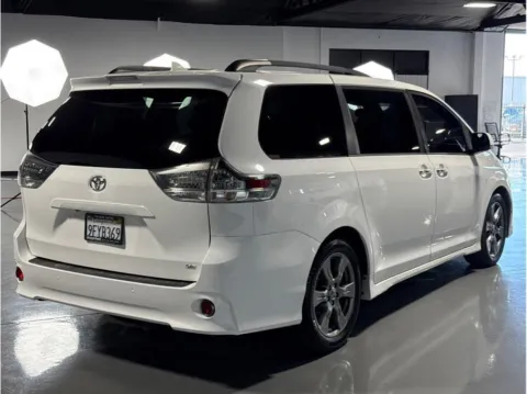 More photos of 2019 Toyota Sienna SE Minivan 4D at Quantum Auto Sales - Garden Grove, CA