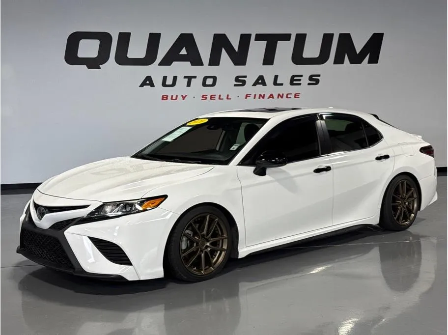 2020 Toyota Camry SE Sedan 4D for sale in Garden Grove, CA