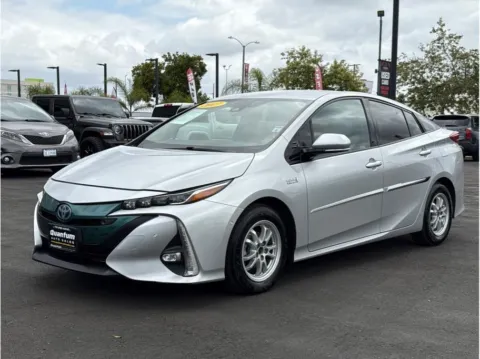 Silver 2017 Toyota Prius Prime Advanced Hatchback 4D for sale in Garden Grove, CA