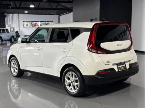 Another view of 2022 Kia Soul LX Wagon 4D for sale in Garden Grove, CA at Quantum Auto Sales - Garden Grove