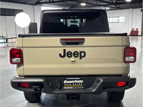 More photos of 2022 Jeep Gladiator Sport S Pickup 4D 5 ft at Quantum Auto Sales - Garden Grove, CA