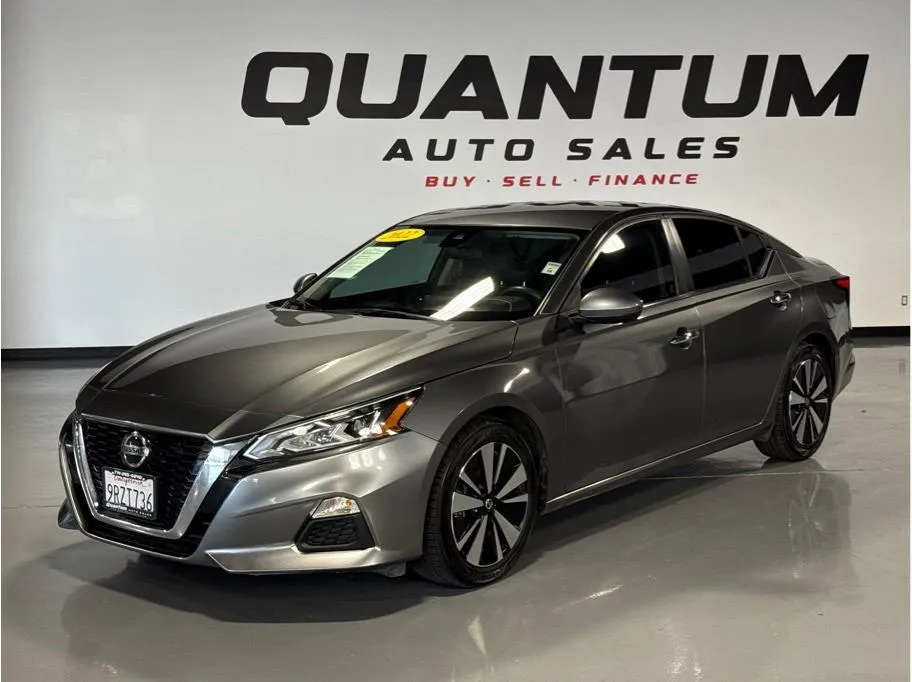 2022 Nissan Altima SV