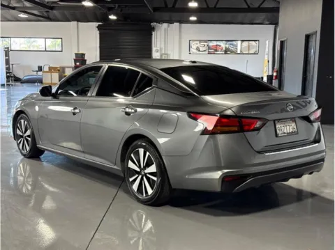 Another view of 2022 Nissan Altima 2.5 SV Sedan 4D for sale in Santa Ana, CA at Quantum Auto Sales - Santa Ana