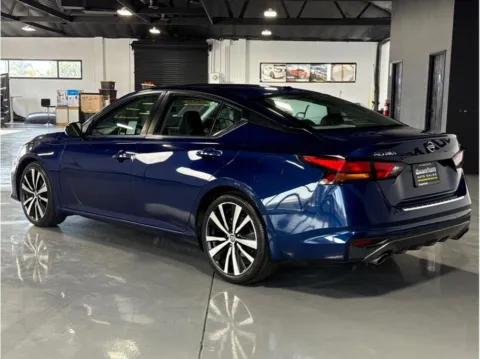 Another view of 2022 Nissan Altima 2.5 SR Sedan 4D for sale in Santa Ana, CA at Quantum Auto Sales - Santa Ana