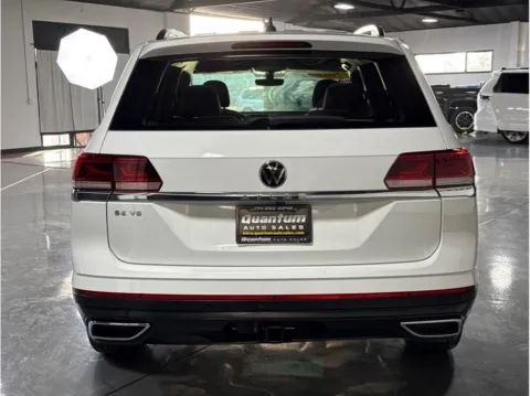 More photos of 2021 Volkswagen Atlas SE w/Tech Pkg (2021.5) Sport Utility 4D at Quantum Auto Sales - Santa Ana, CA