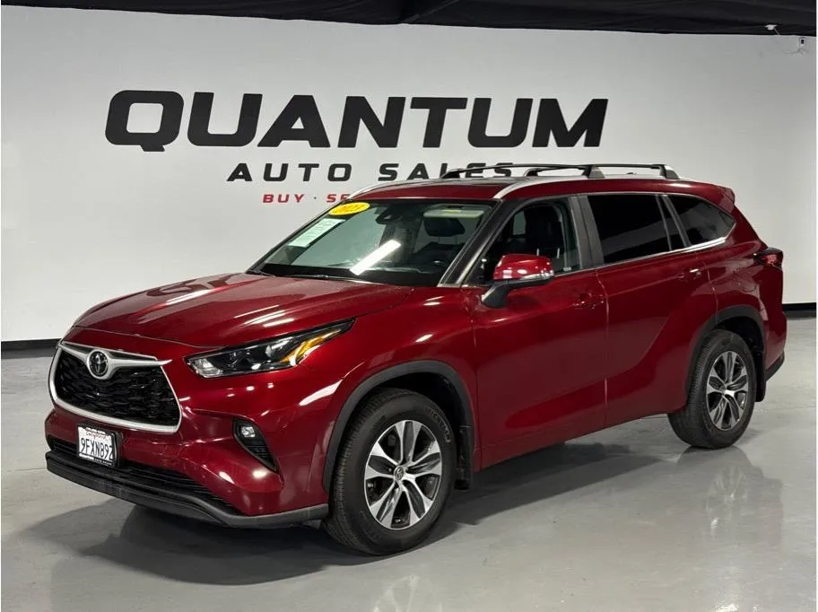 Red 2023 Toyota Highlander XLE Sport Utility 4D for sale in Santa Ana, CA