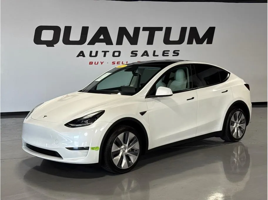 White 2023 Tesla Model Y Long Range Sport Utility 4D for sale in Santa Ana, CA